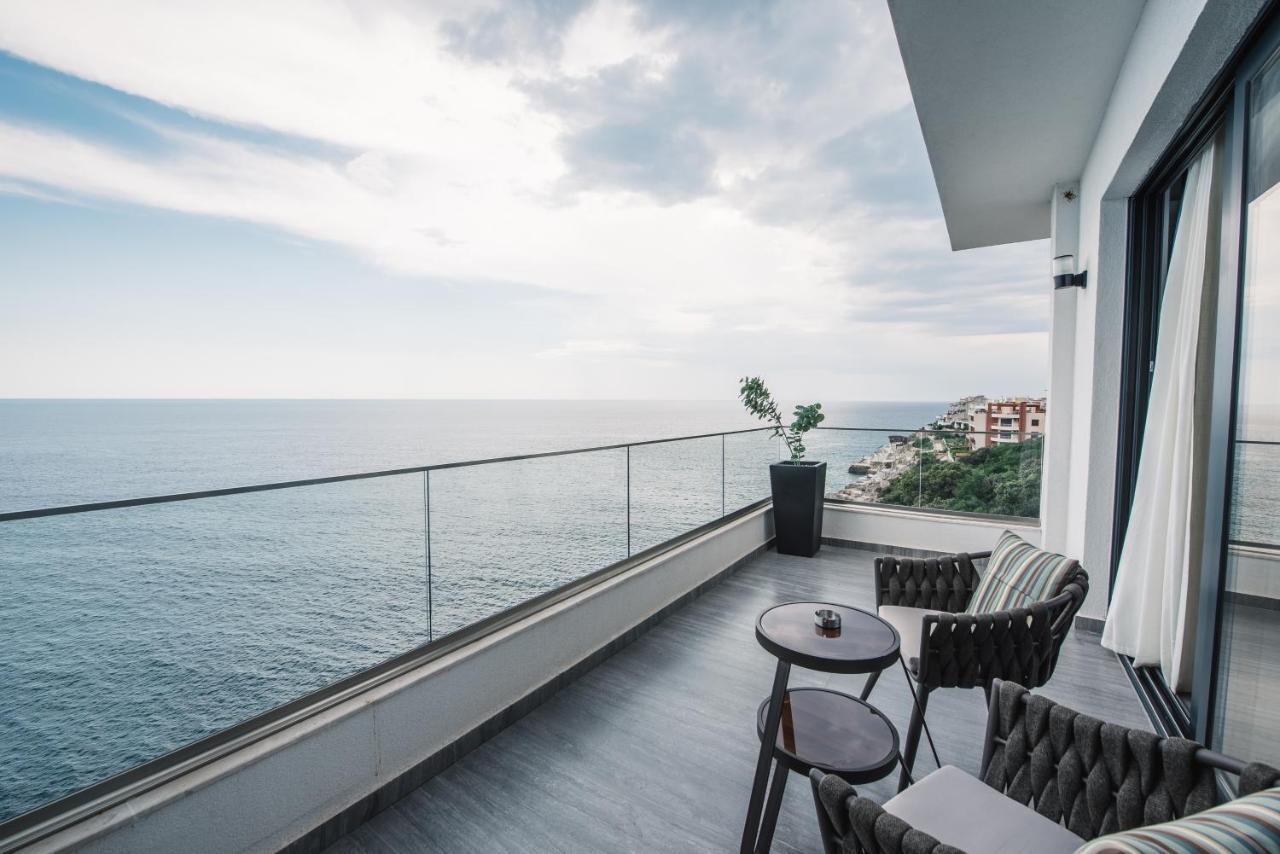 Dollaku Apartments بار المظهر الخارجي الصورة