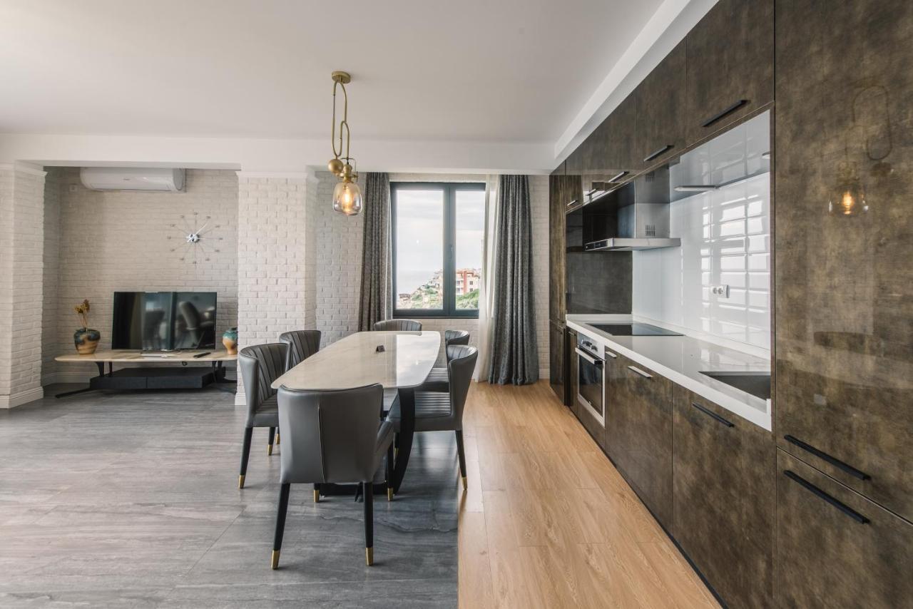 Dollaku Apartments بار المظهر الخارجي الصورة