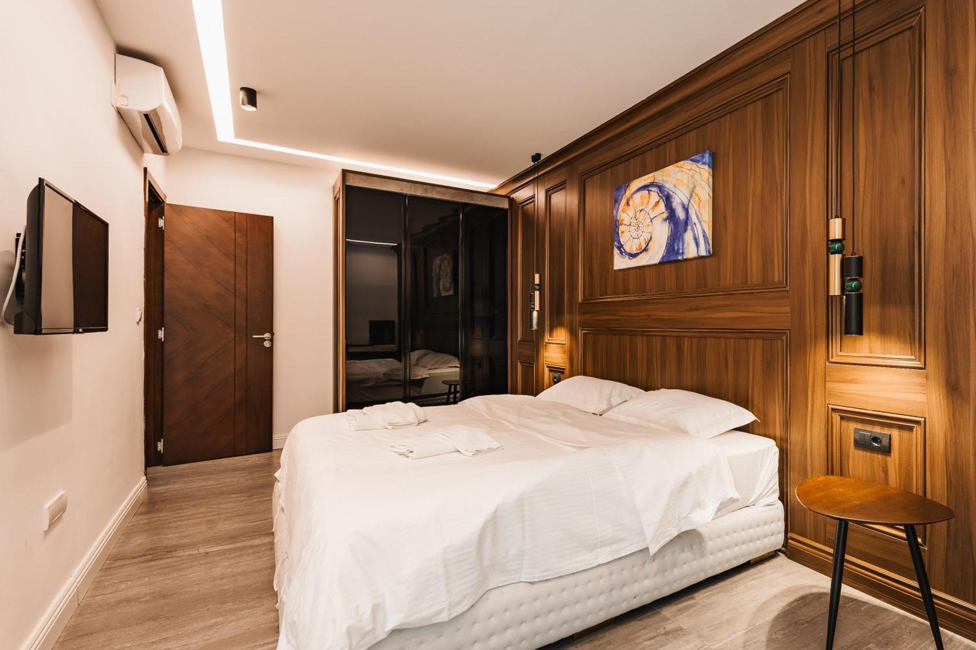 Dollaku Apartments بار الغرفة الصورة