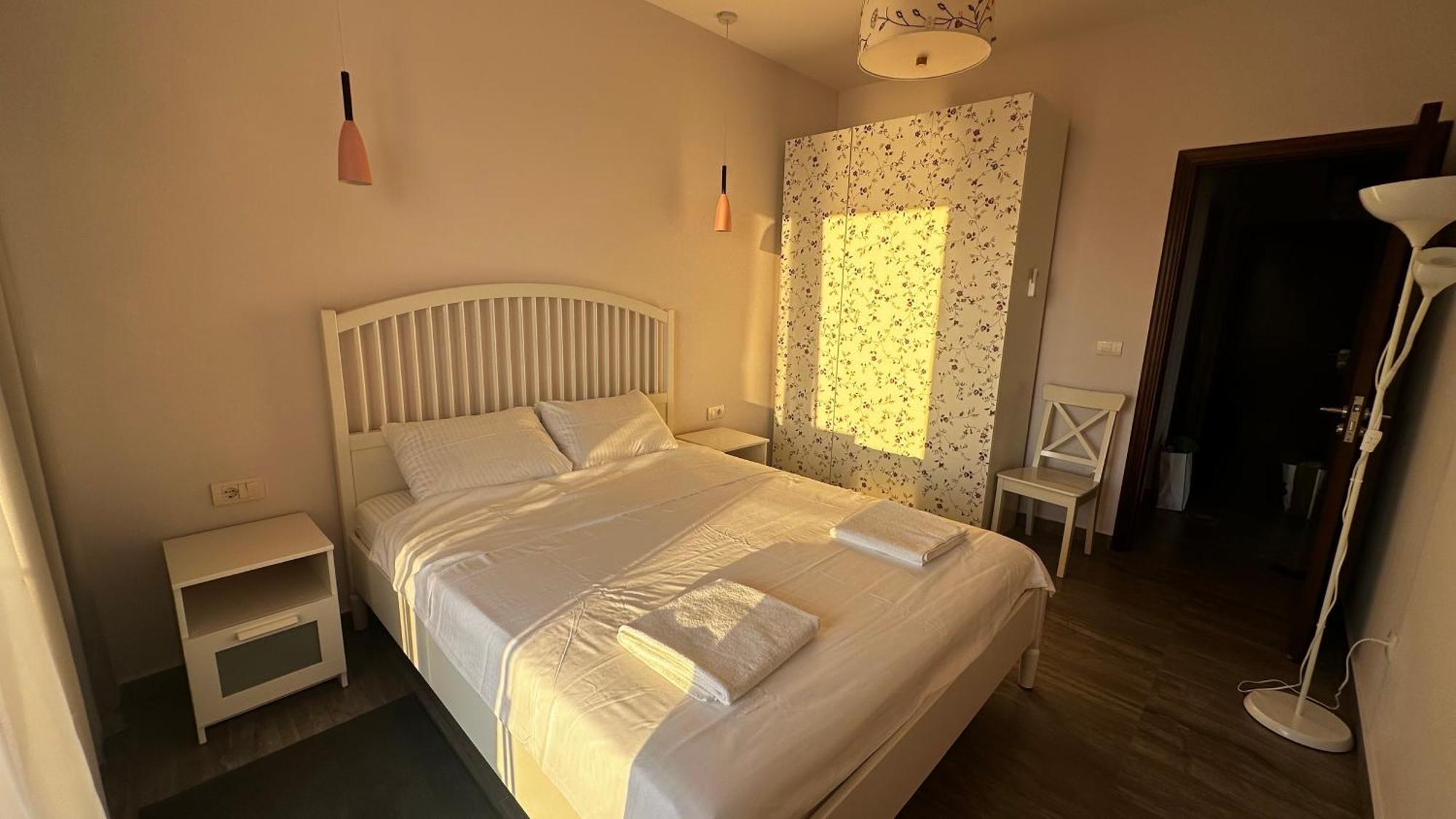 Dollaku Apartments بار المظهر الخارجي الصورة